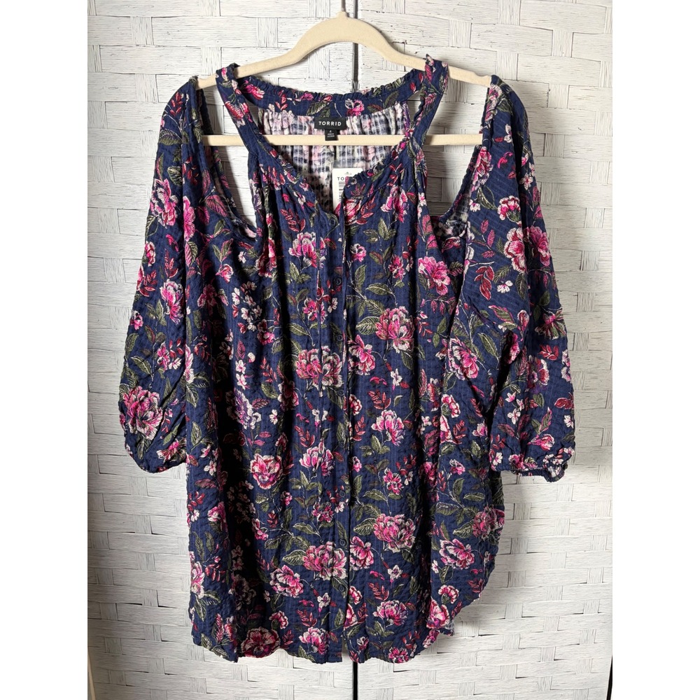 Torrid Womens Blouse Floral Cold Shoulder Crinkle Gauze feminine Plus Size